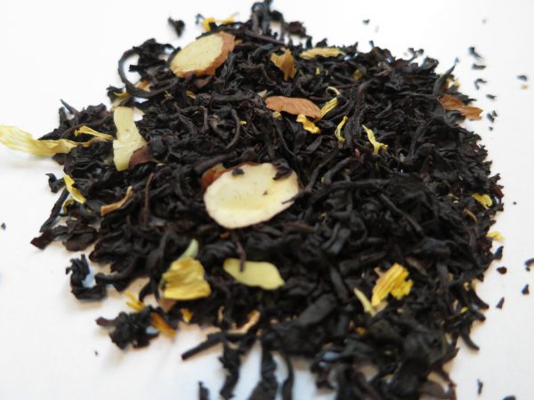 Almond-black-tea